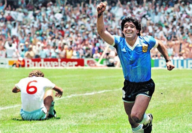 Todos os gols de Maradona na carreira em jogos oficiais