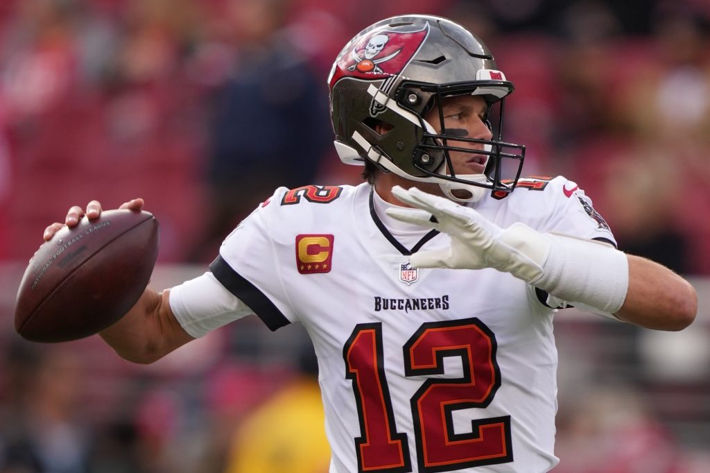 Tom Brady no descarta la posibilidad de jugar la temporada 2023-24