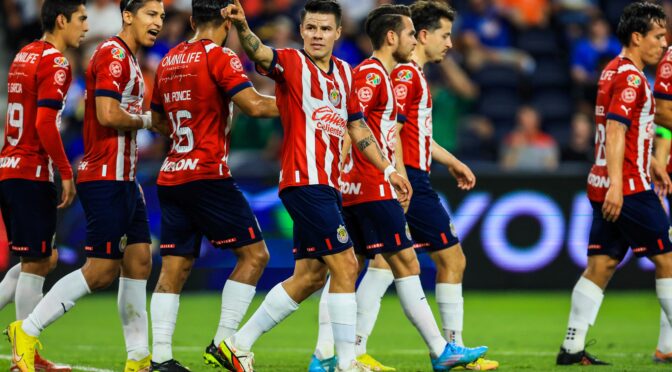 Los mejores jugadores de Chivas en la historia – Los futbolistas que marcaron una era en el Guadalajara