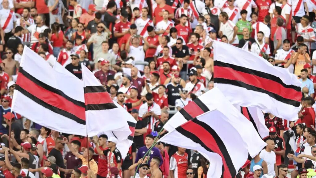 cuándo juega river plate
