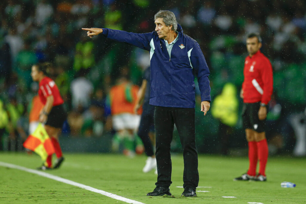 entrenadores chilenos en el extranjero