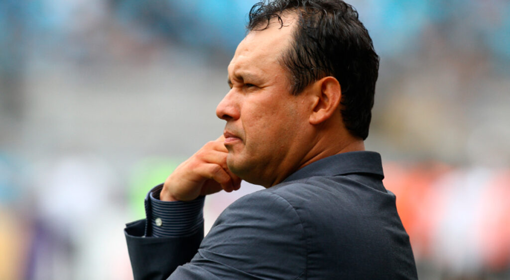 entrenadores peruanos .- juan reynoso