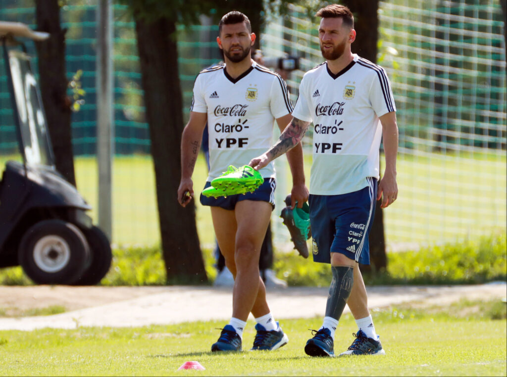 messi y kun aguero 3