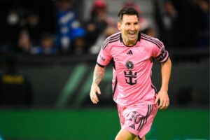 jugadores de fútbol mejor pagados