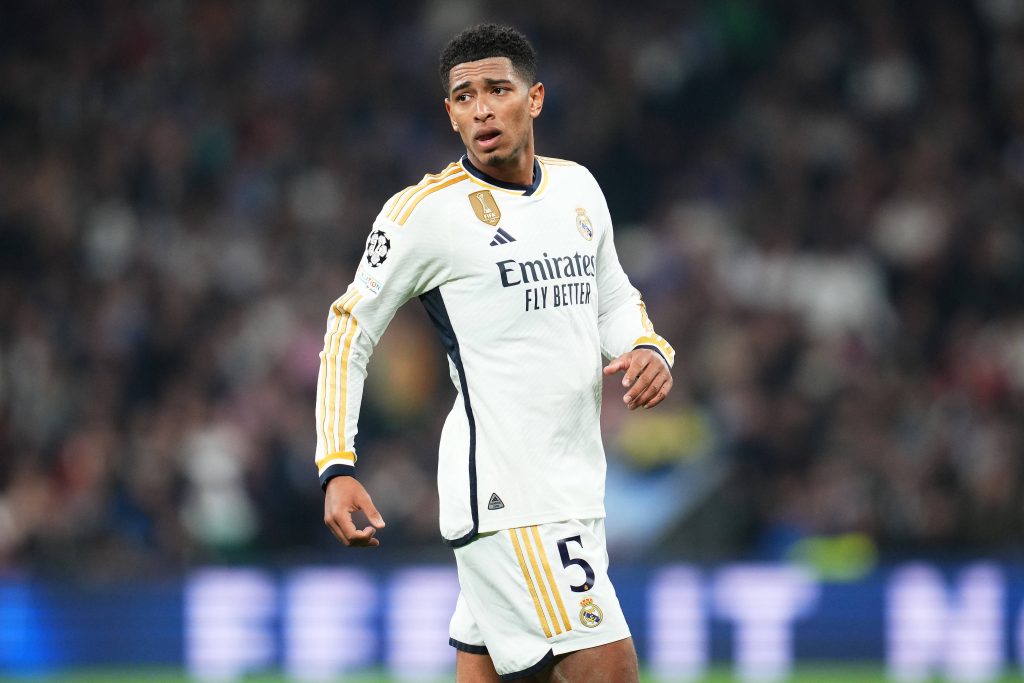 Jude Bellingham jugando por Real Madrid en la UEFA Champions League