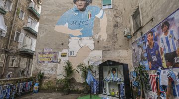 Duelo de Leyendas: Messi en Barcelona vs Maradona en Napoli