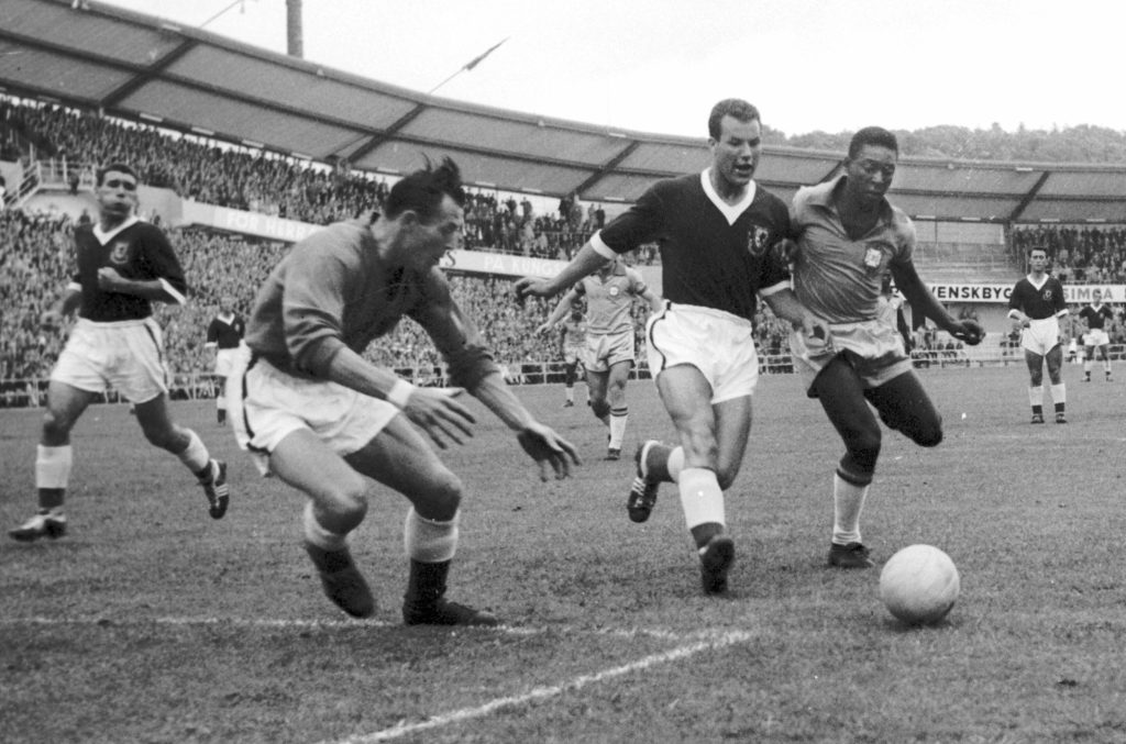 Pelé jogando pelo Brasil em 1958