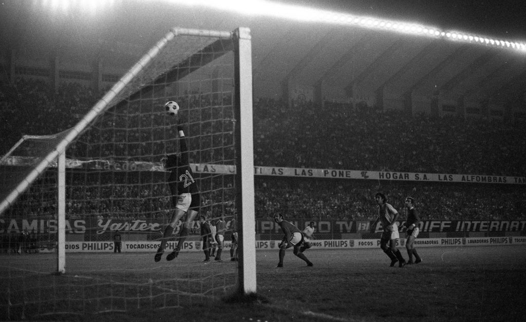 PARTIDO FINAL DE LA COPA LIBERTADORES EN LIMA ENTRE UNIVERSITARIO E INDEPENDIENTE-ARG