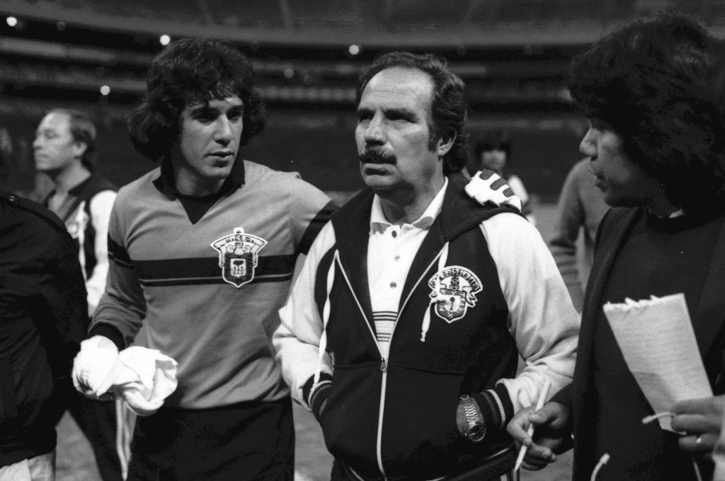 088_JAVIER_DE_LATORRE Photo of Javier de la Torre of the Club Deportivo Chivas del Guadalajara in the season 1975. Foto