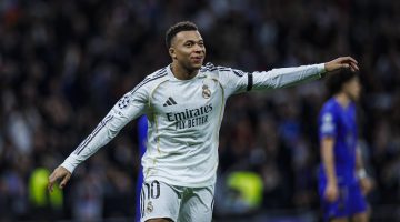 Com quase 70 partidas a menos, Mbappé supera marca de gols de Ronaldo Fenômeno
