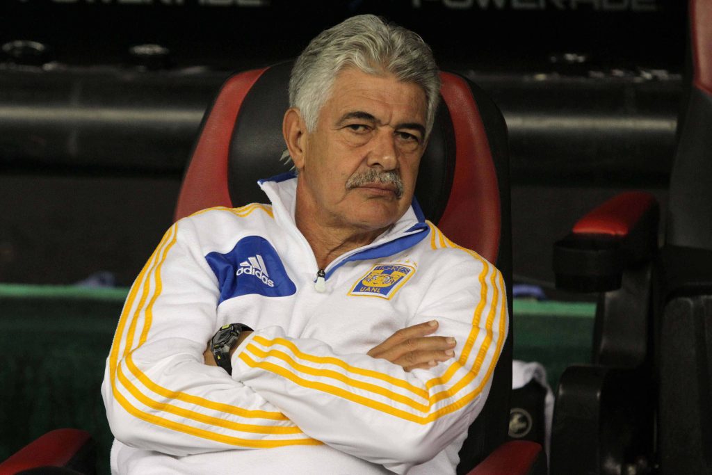 EUM20210412DEP03.JPG CIUDAD DE MEXICO, Soccer/Futbol/Tigres.- El estratega de Tigres, Ricardo Tuca Ferretti, acepto que