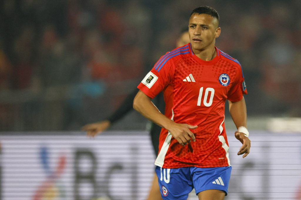 Alexis Sánchez jugando por la Selección Chilena