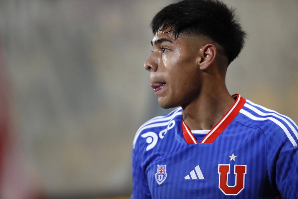 Futbol, Universidad de Chile vs Curico Unido. Fecha 21, Campeonato nacional 2023. El jugador de Universidad de Chile Dar