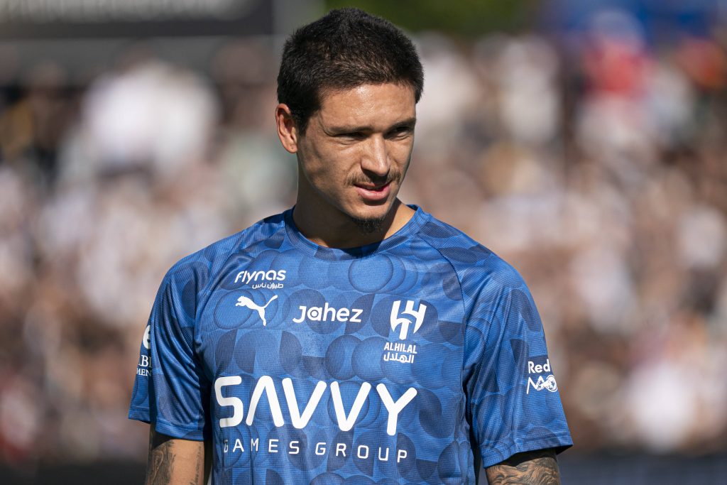 Darwin Núñez jugando por Al Hilal