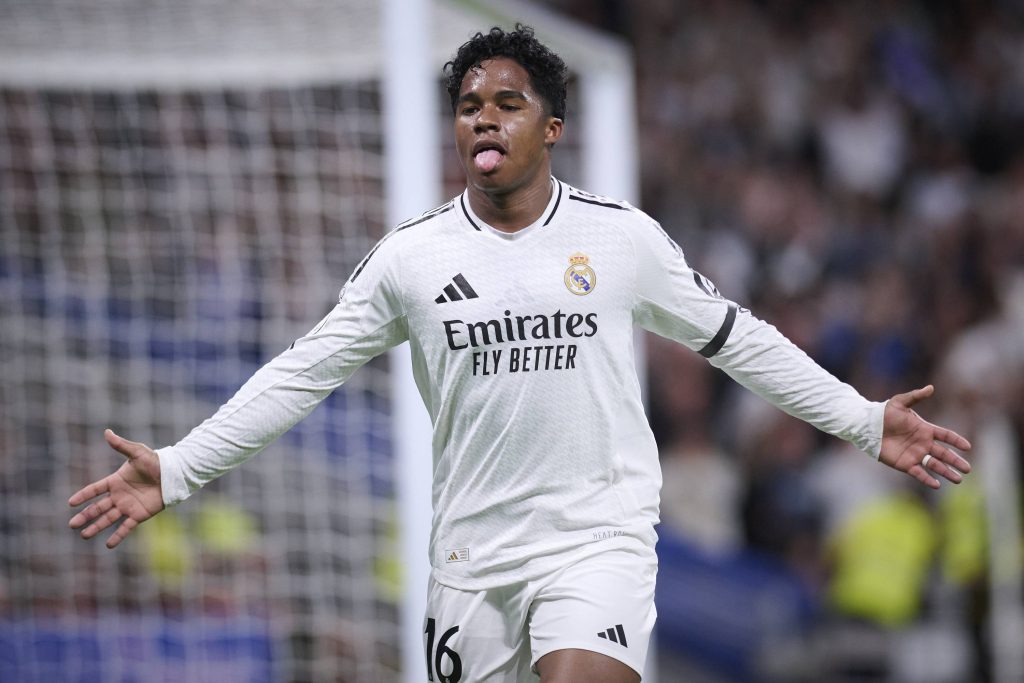 Endrick disputando un partido con el Real Madrid por la Copa del Rey
