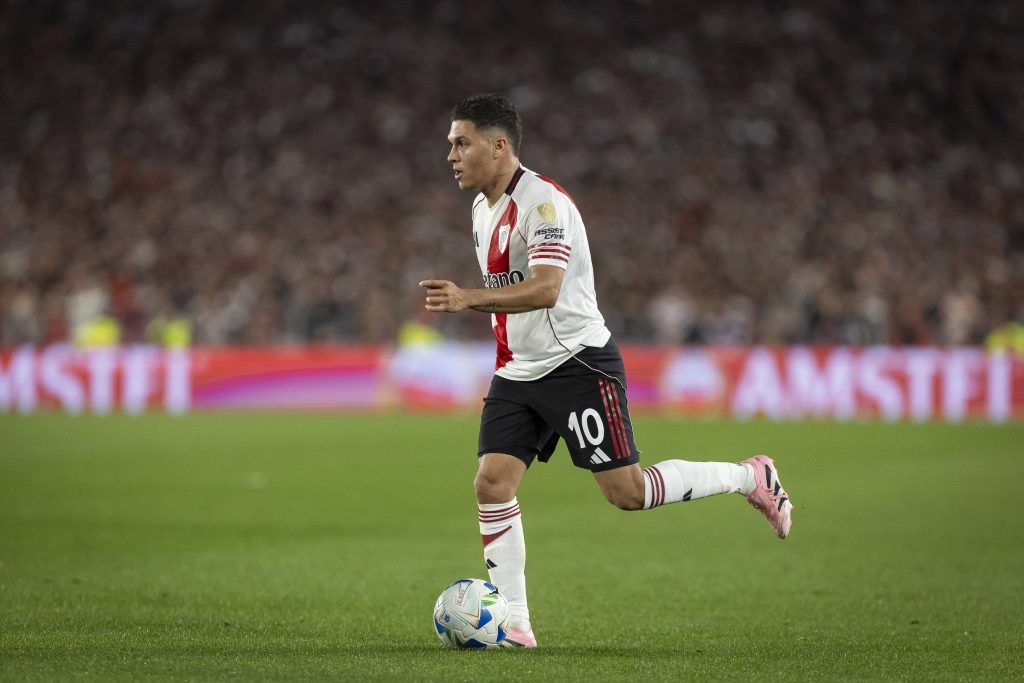 Juan Fernando Quintero jugando por River Plate