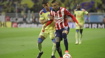 Roberto Alvarado: estadísticas, goles, títulos y trayectoria del Piojo