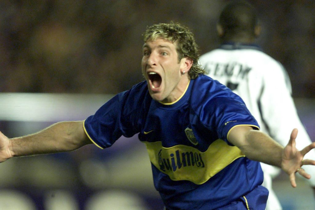 Martín Palermo celebrando el gol vs Real Madrid en la Copa Intercontinental 2000