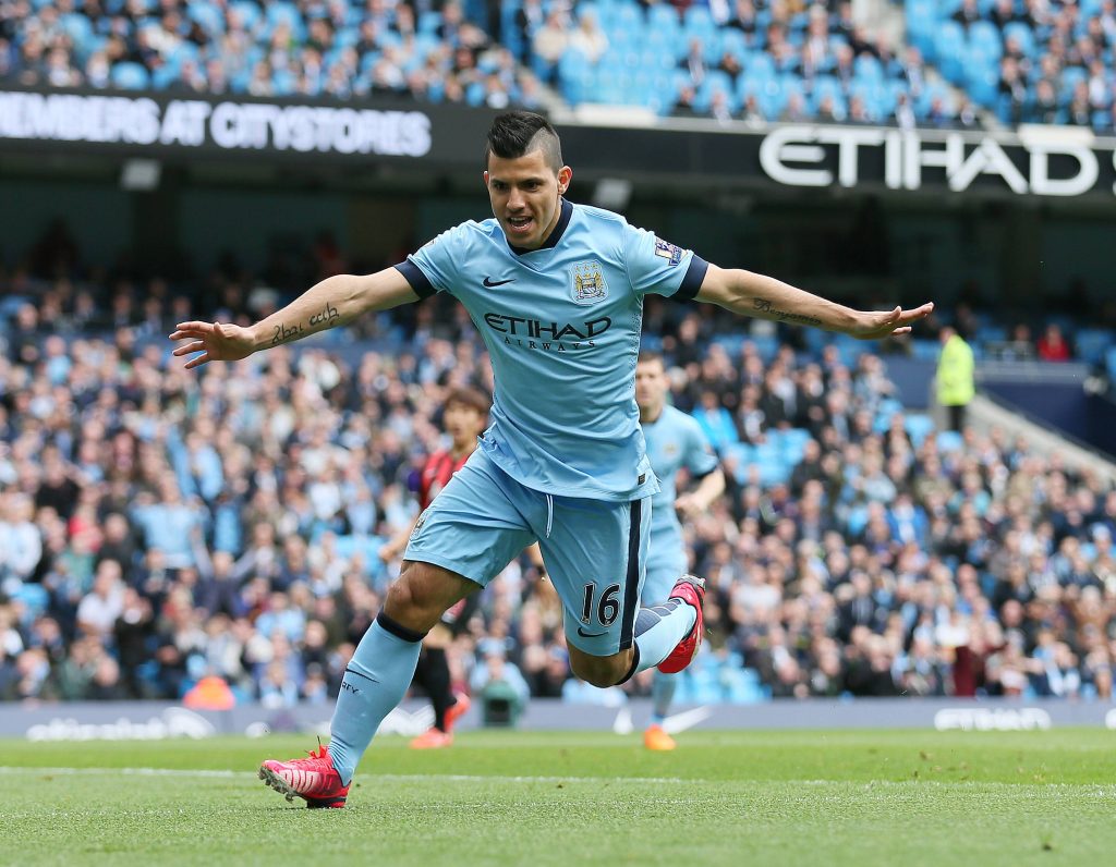 Sergio Agüero jugando por Manchester City