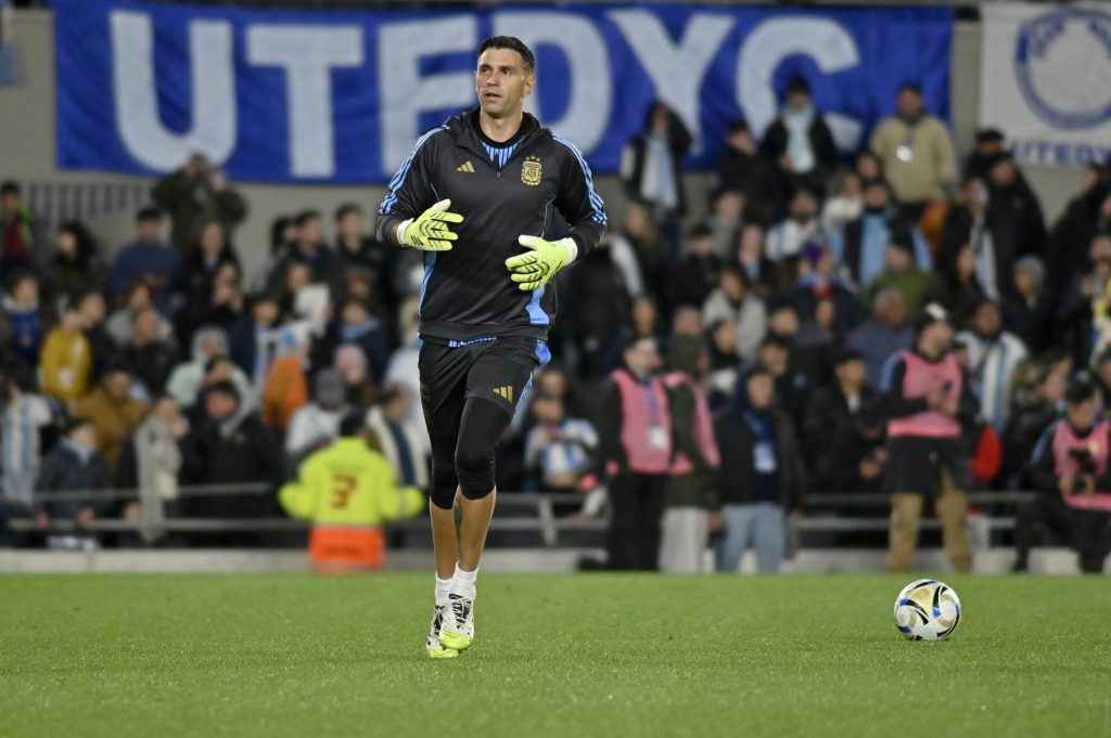 Emiliano Martínez jugando por Argentina