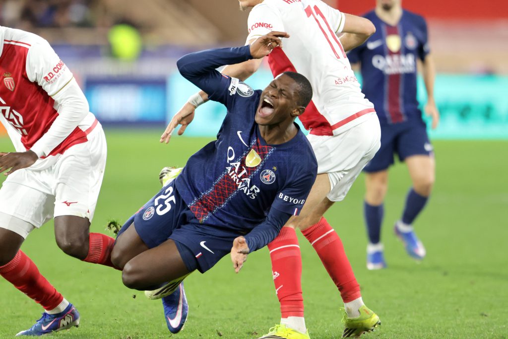 Nuno Mendes a jogar pelo PSG